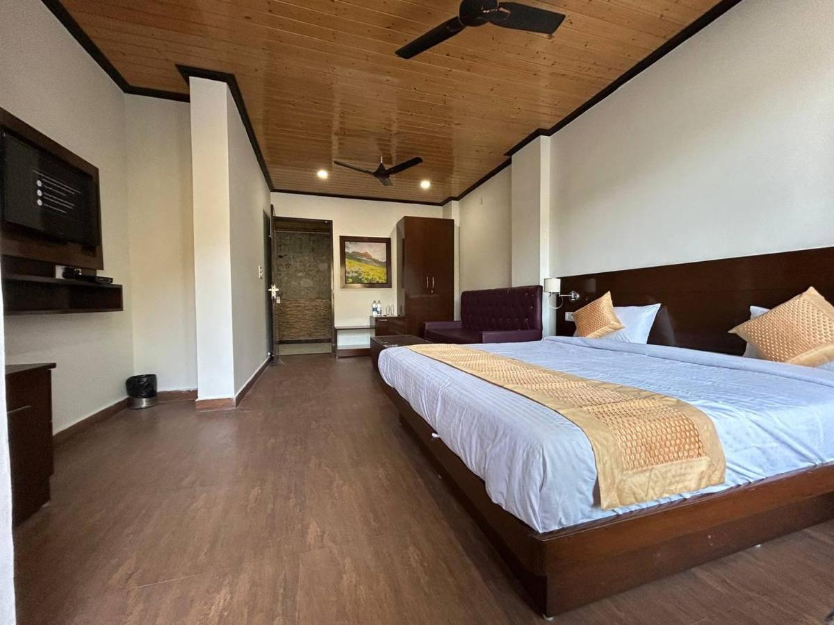 Hotel 7 Heavens Mussoorie Esterno foto