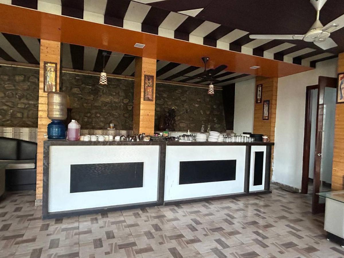 Hotel 7 Heavens Mussoorie Esterno foto
