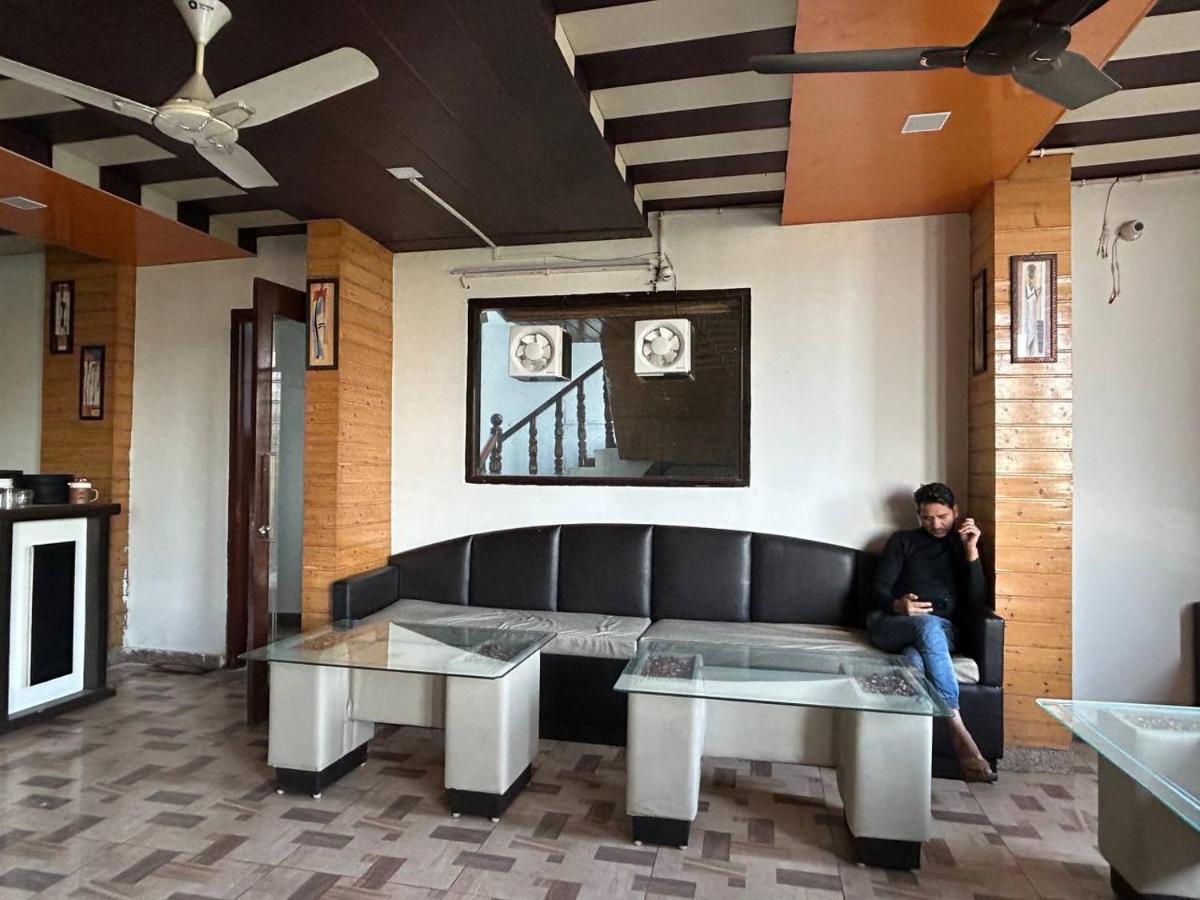 Hotel 7 Heavens Mussoorie Esterno foto