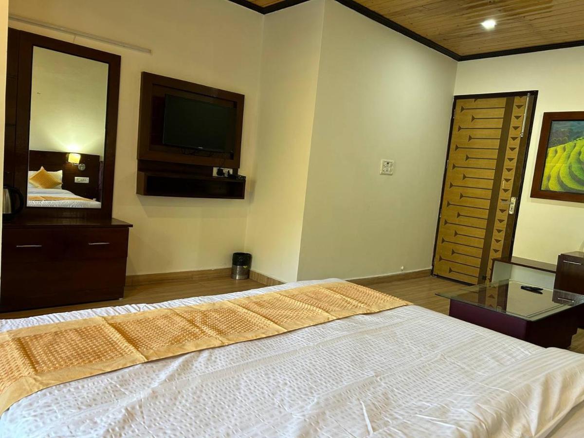 Hotel 7 Heavens Mussoorie Esterno foto