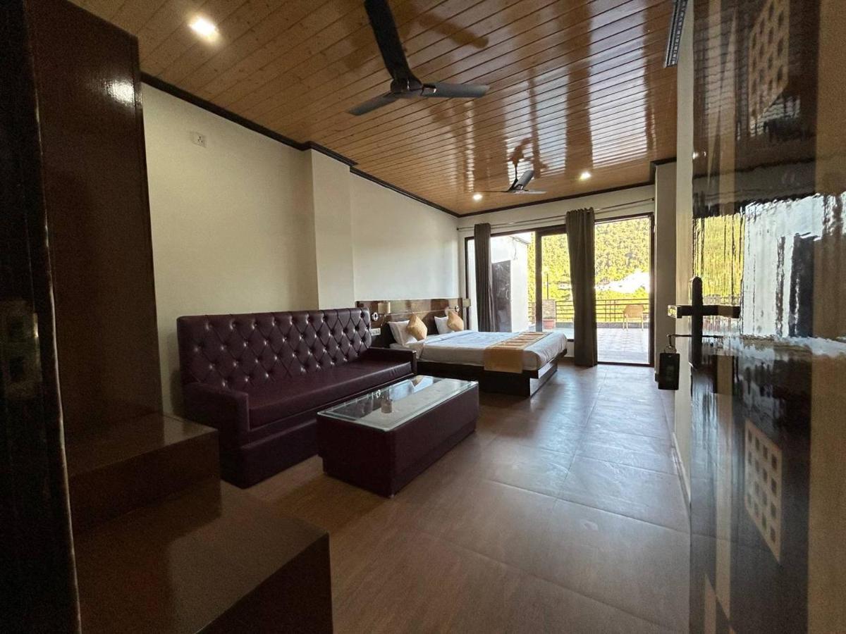 Hotel 7 Heavens Mussoorie Esterno foto